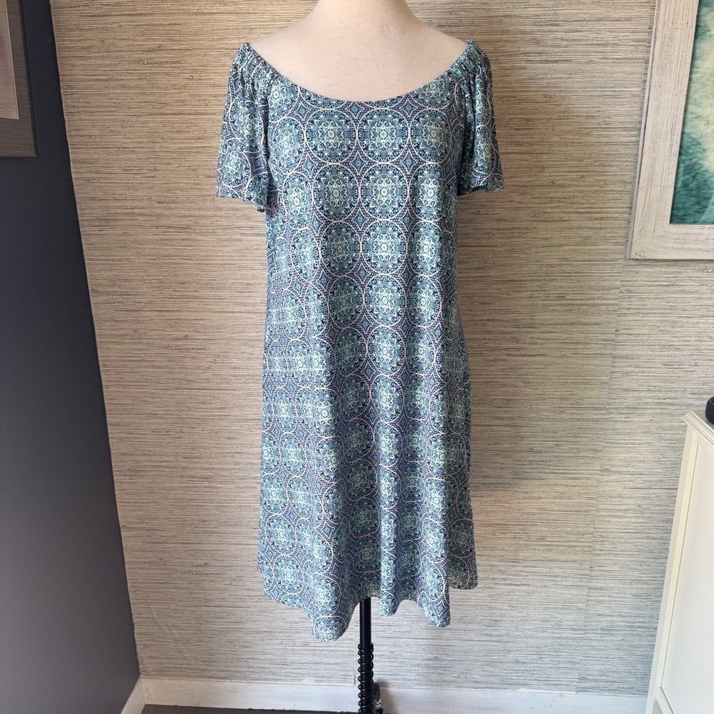 Signature by Robbie Bee Teal and Navy Dress. Can be on or off shoulders